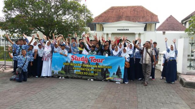 Study Tour 2017 Goes To Yogyakarta